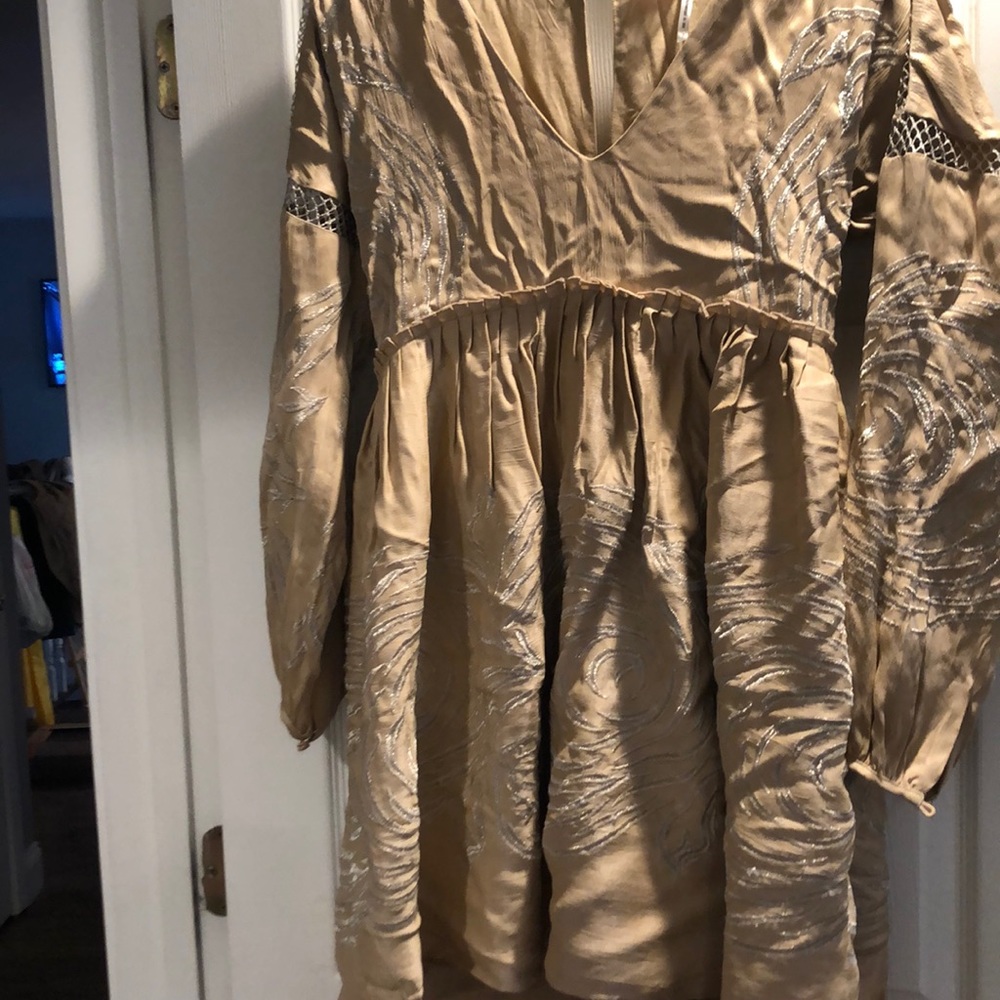 Free people dress.  Size 4.  Cream color with silver details. - Picture 4 of 15